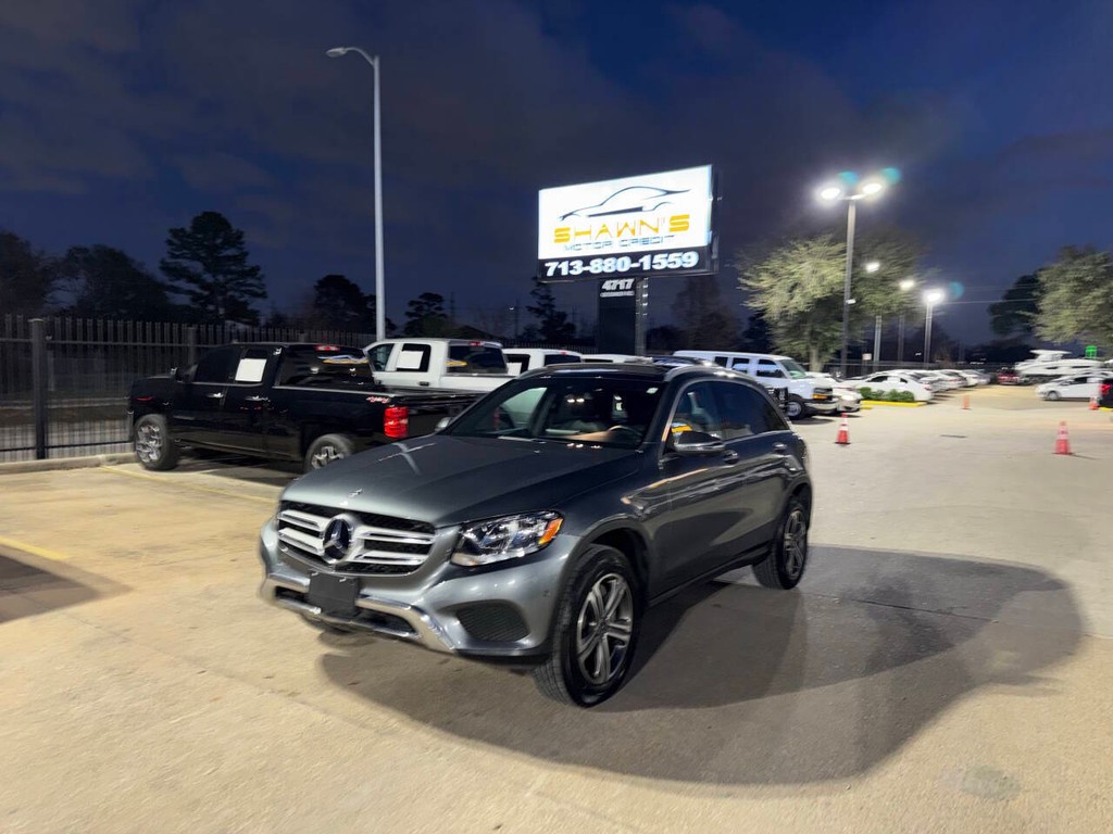 Mercedes-Benz GLC Vehicle Full-screen Gallery Image 44