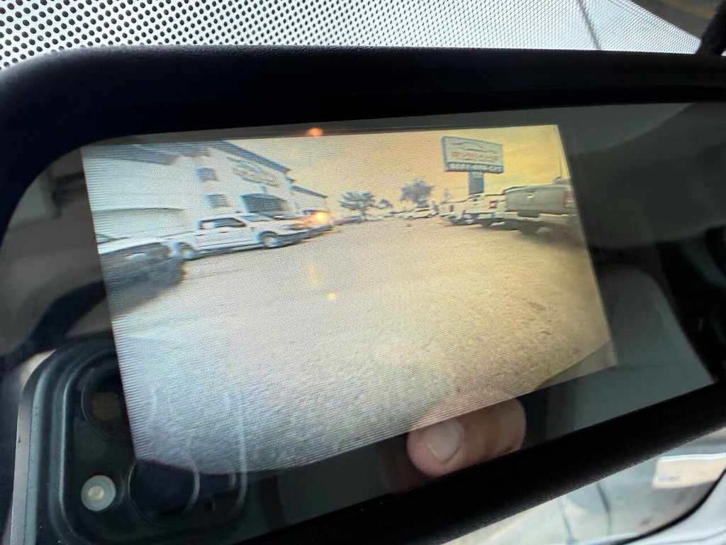 Chevrolet Express Vehicle Full-screen Gallery Image 19