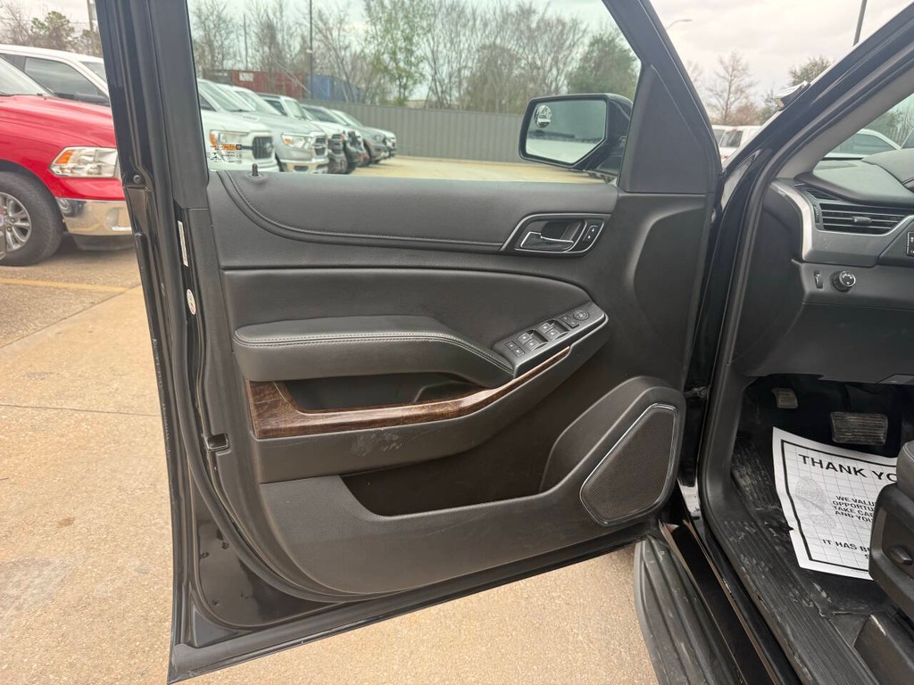 Chevrolet Tahoe Vehicle Full-screen Gallery Image 08