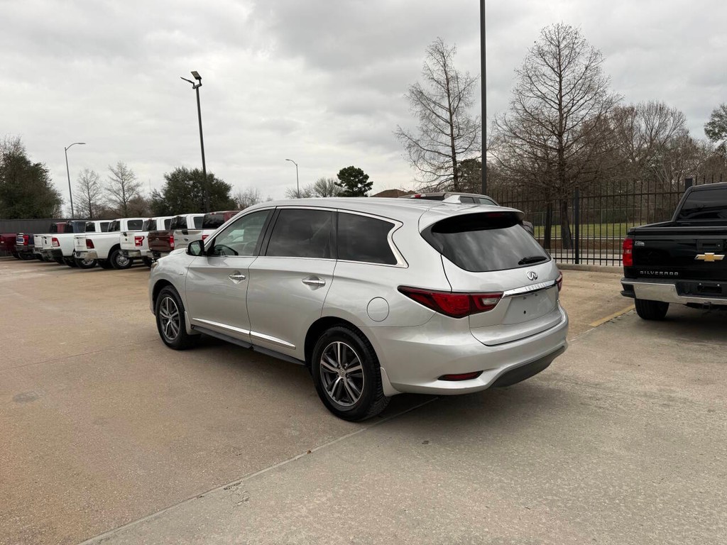 INFINITI QX60 Vehicle Full-screen Gallery Image 04