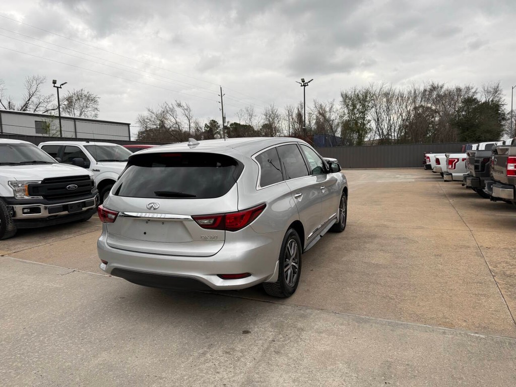 INFINITI QX60 Vehicle Full-screen Gallery Image 05