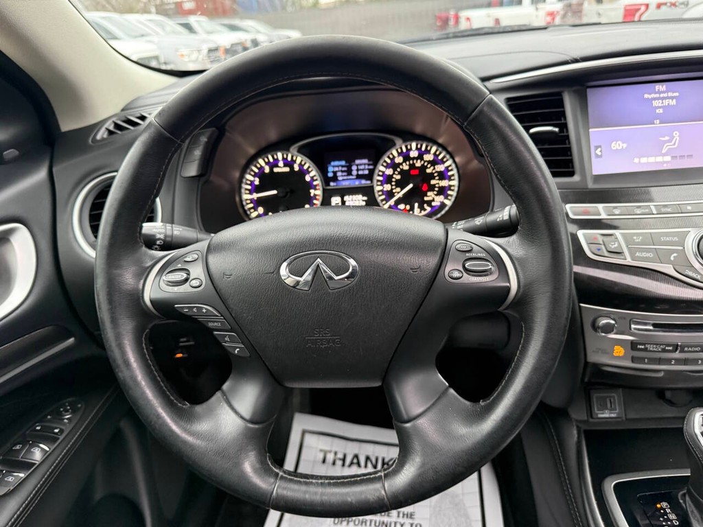 INFINITI QX60 Vehicle Full-screen Gallery Image 24