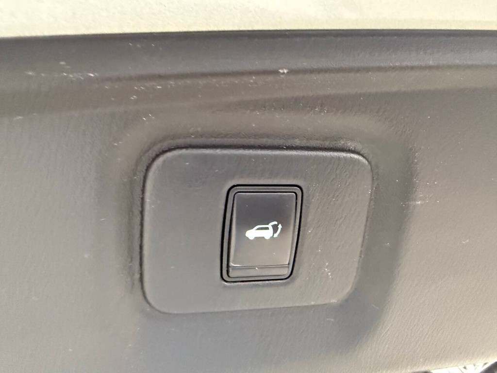 INFINITI QX60 Vehicle Full-screen Gallery Image 40