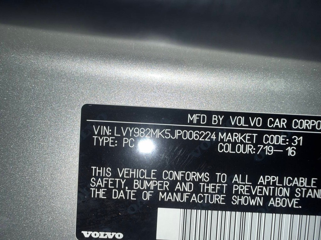 Volvo S90 Vehicle Full-screen Gallery Image 34