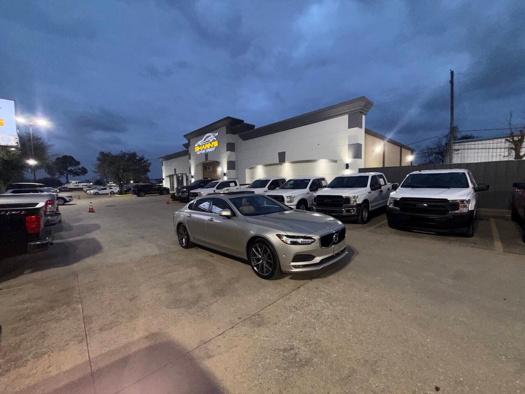 Volvo S90 Vehicle Full-screen Gallery Image 44