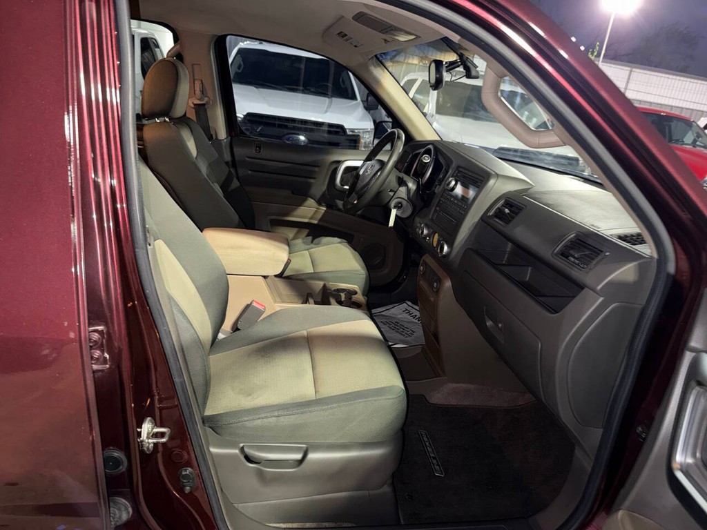 Honda Ridgeline Vehicle Full-screen Gallery Image 10