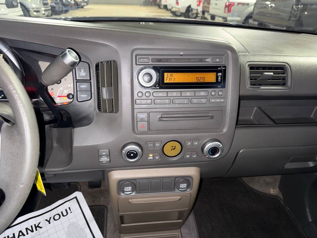 Honda Ridgeline Vehicle Full-screen Gallery Image 24