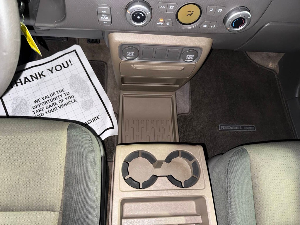 Honda Ridgeline Vehicle Full-screen Gallery Image 28