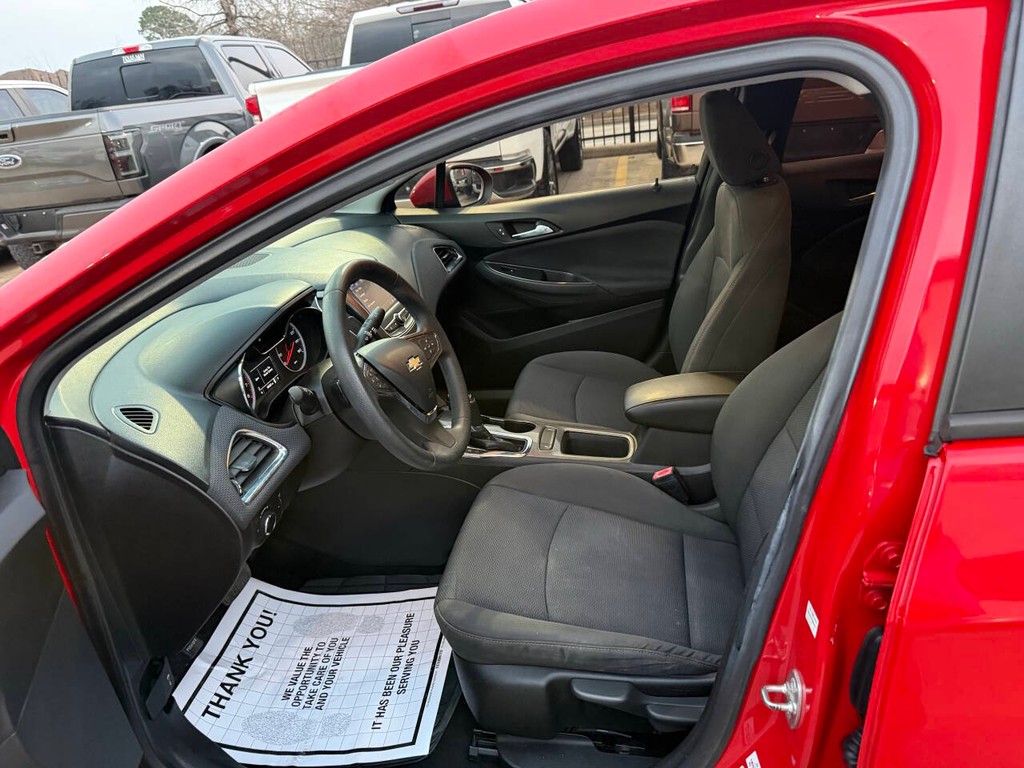 Chevrolet Cruze Vehicle Full-screen Gallery Image 07