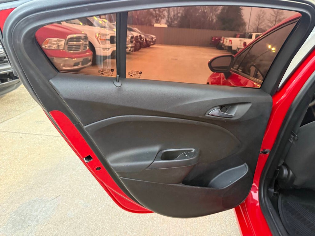 Chevrolet Cruze Vehicle Full-screen Gallery Image 14