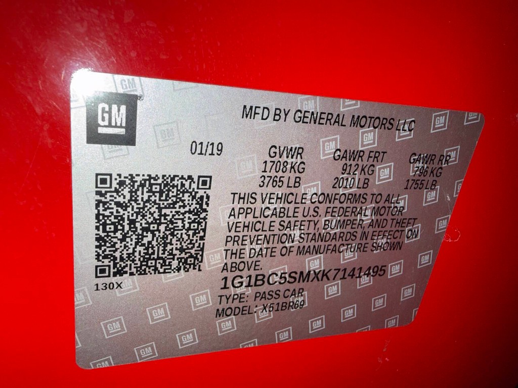 Chevrolet Cruze Vehicle Full-screen Gallery Image 32