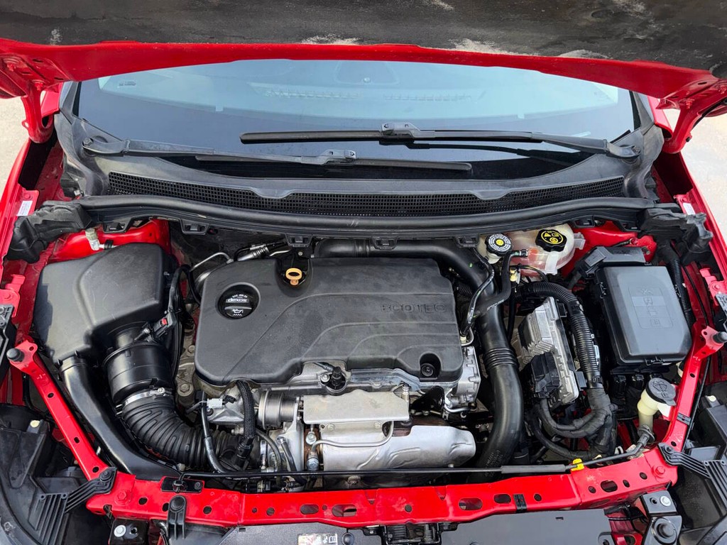 Chevrolet Cruze Vehicle Full-screen Gallery Image 33