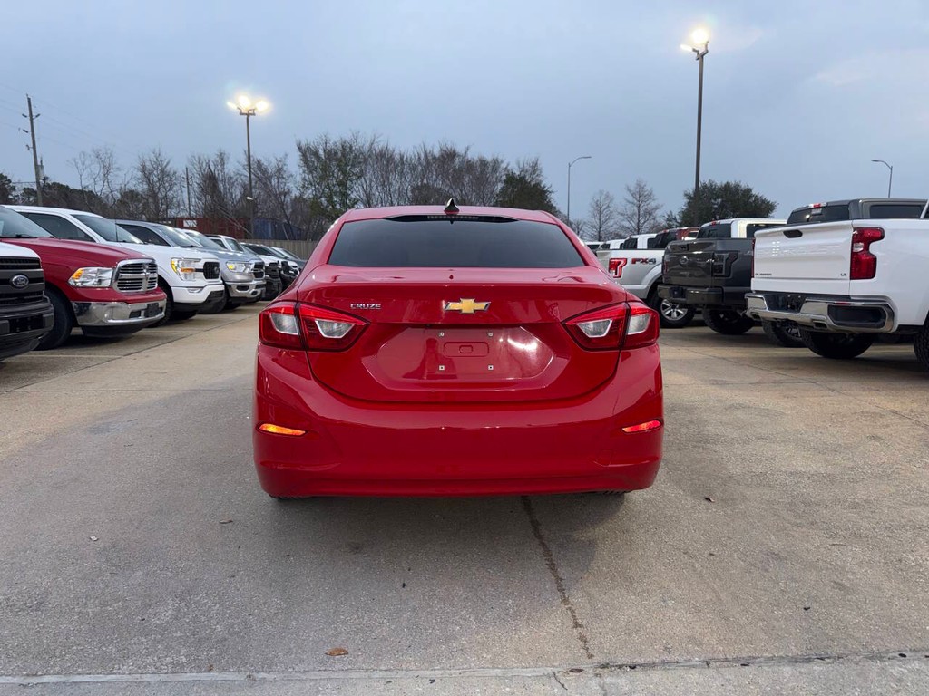 Chevrolet Cruze Vehicle Full-screen Gallery Image 36