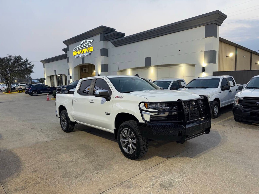 Chevrolet Silverado 1500 Limited Vehicle Full-screen Gallery Image 02