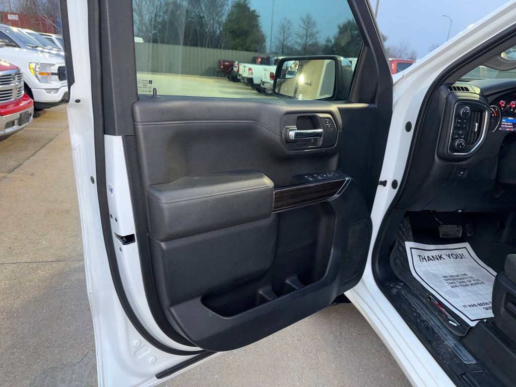 Chevrolet Silverado 1500 Limited Vehicle Full-screen Gallery Image 08