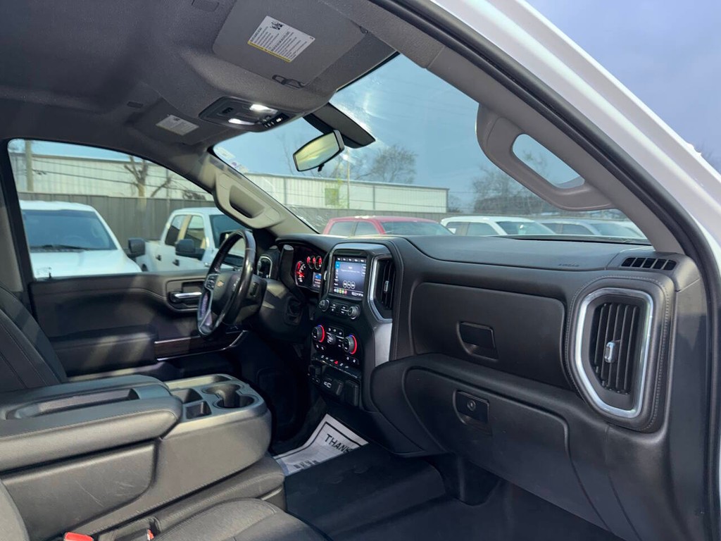 Chevrolet Silverado 1500 Limited Vehicle Full-screen Gallery Image 09