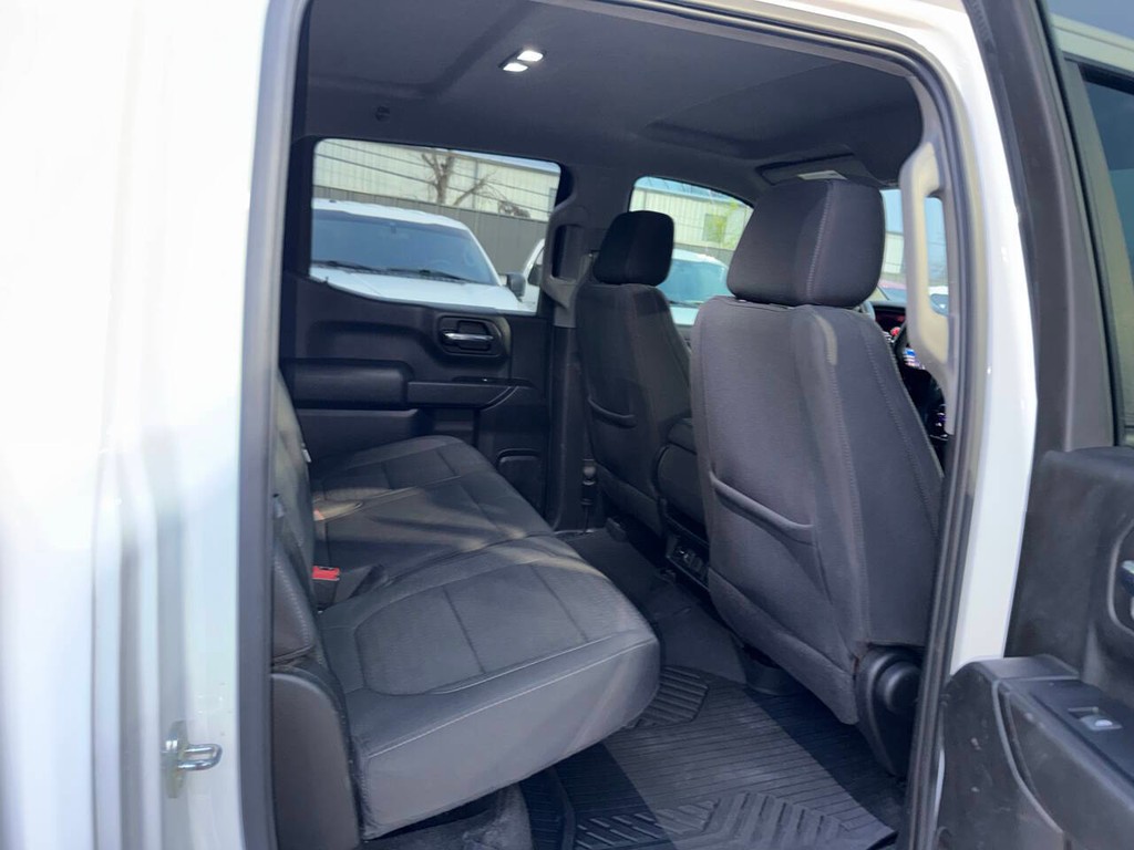 Chevrolet Silverado 1500 Limited Vehicle Full-screen Gallery Image 15