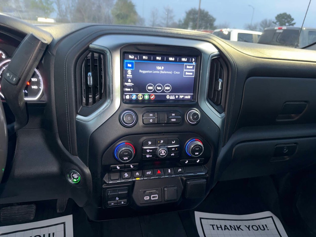 Chevrolet Silverado 1500 Limited Vehicle Full-screen Gallery Image 24