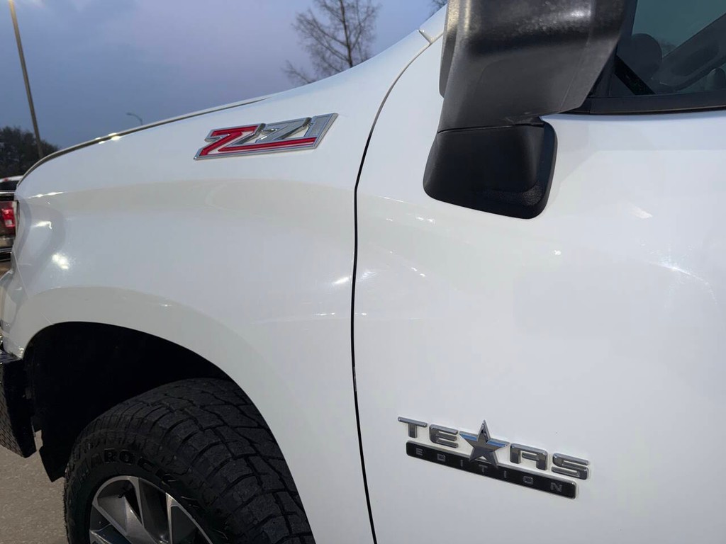 Chevrolet Silverado 1500 Limited Vehicle Full-screen Gallery Image 37