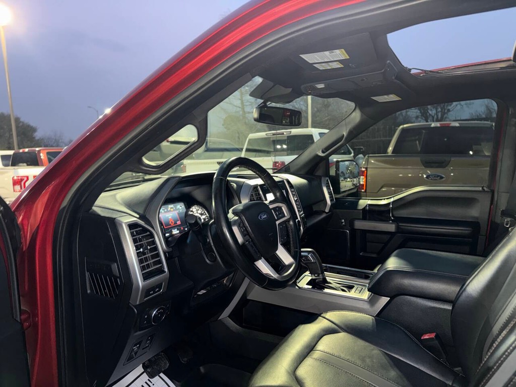 Ford F-150 Vehicle Full-screen Gallery Image 06