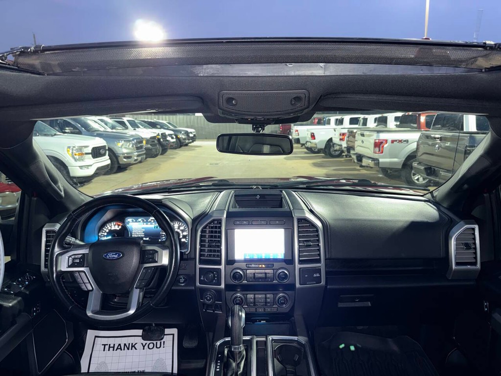 Ford F-150 Vehicle Full-screen Gallery Image 17