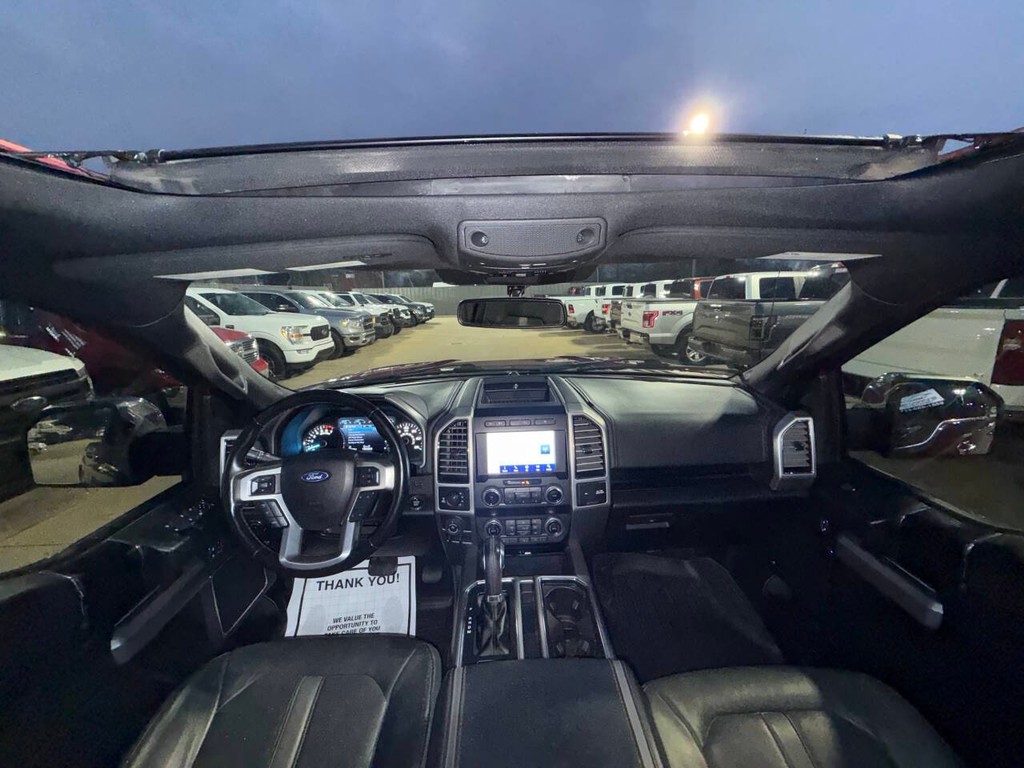 Ford F-150 Vehicle Full-screen Gallery Image 18