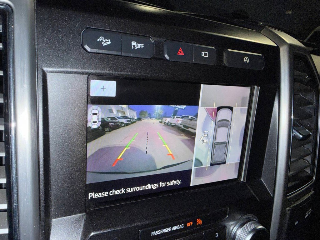 Ford F-150 Vehicle Full-screen Gallery Image 27