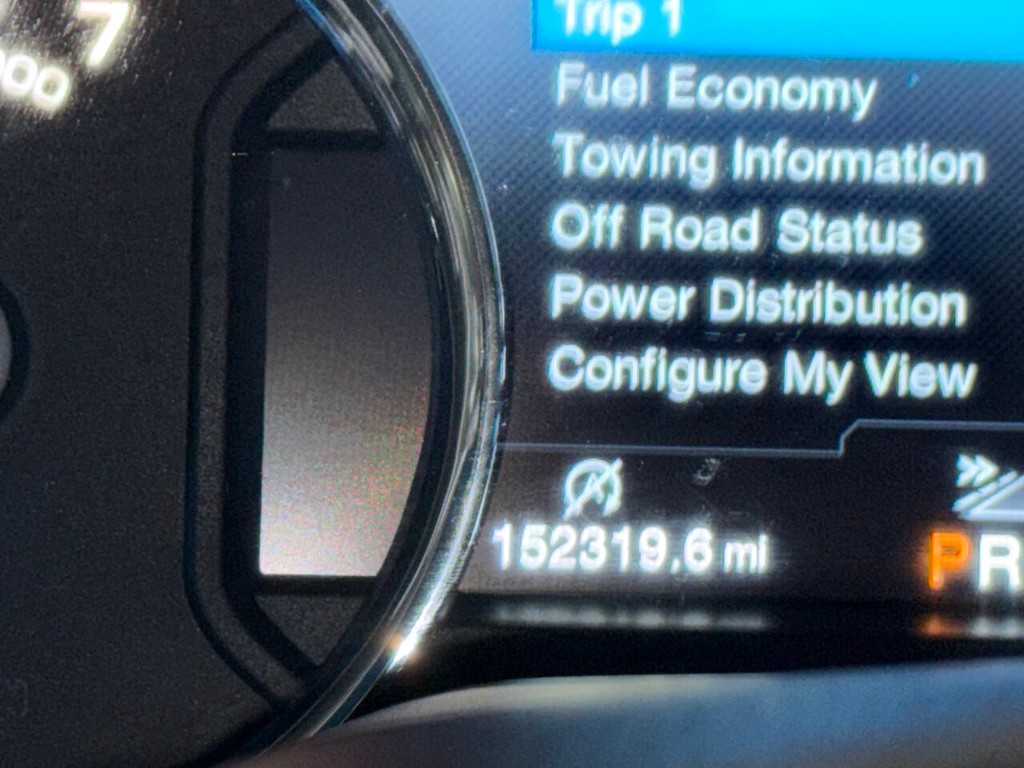 Ford F-150 Vehicle Full-screen Gallery Image 35