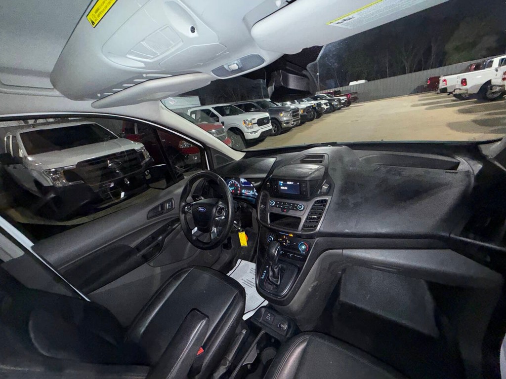 Ford Transit Connect Van Vehicle Full-screen Gallery Image 13