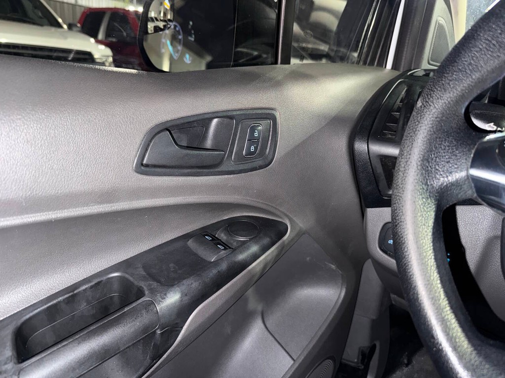 Ford Transit Connect Van Vehicle Full-screen Gallery Image 22