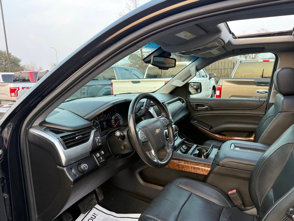 Chevrolet Tahoe Vehicle Full-screen Gallery Image 06