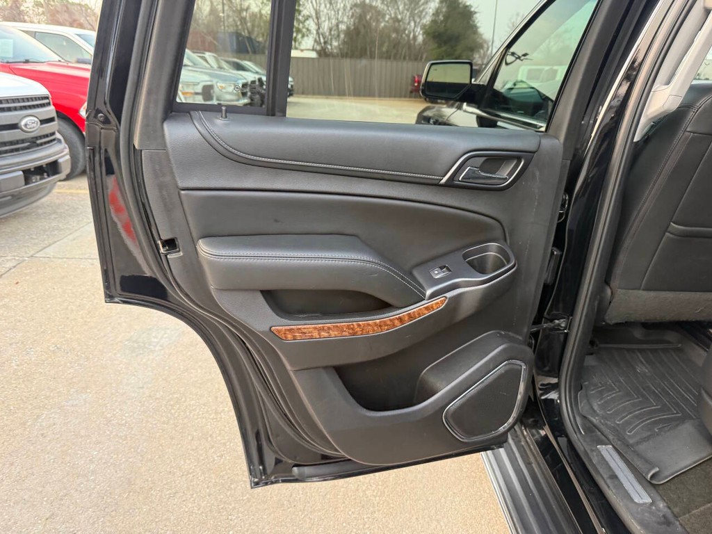 Chevrolet Tahoe Vehicle Full-screen Gallery Image 15