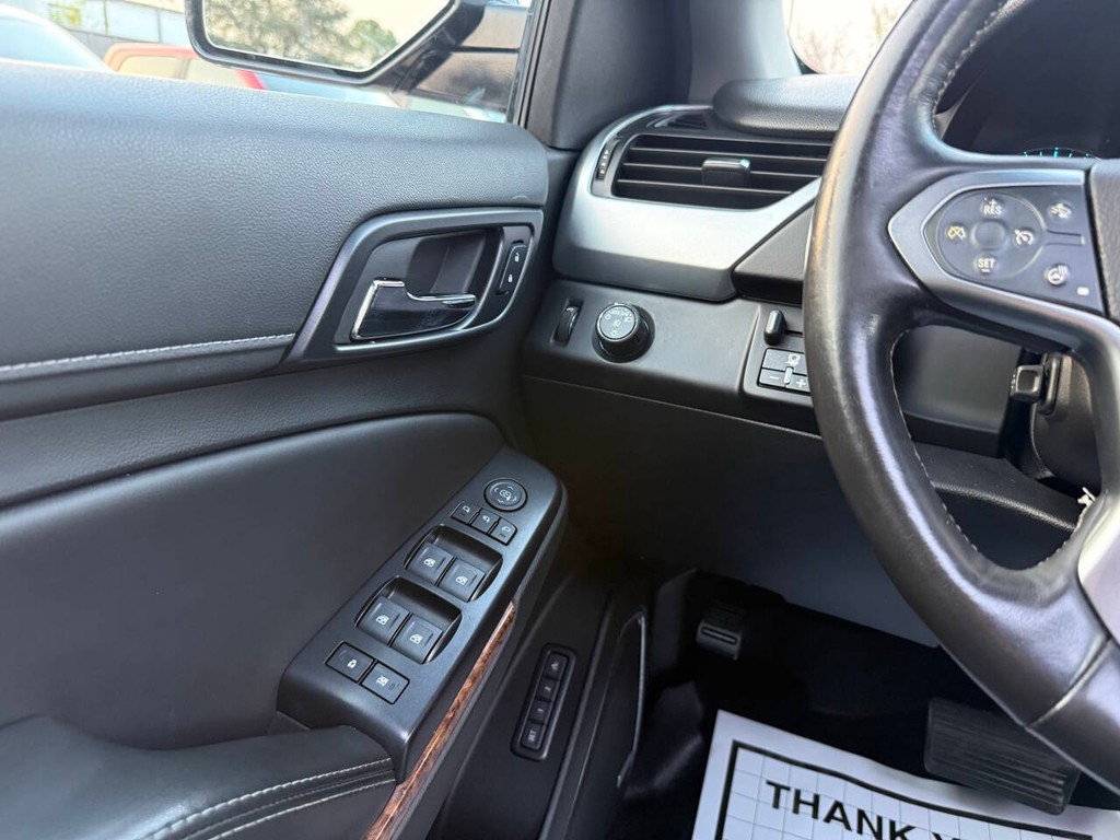 Chevrolet Tahoe Vehicle Full-screen Gallery Image 33