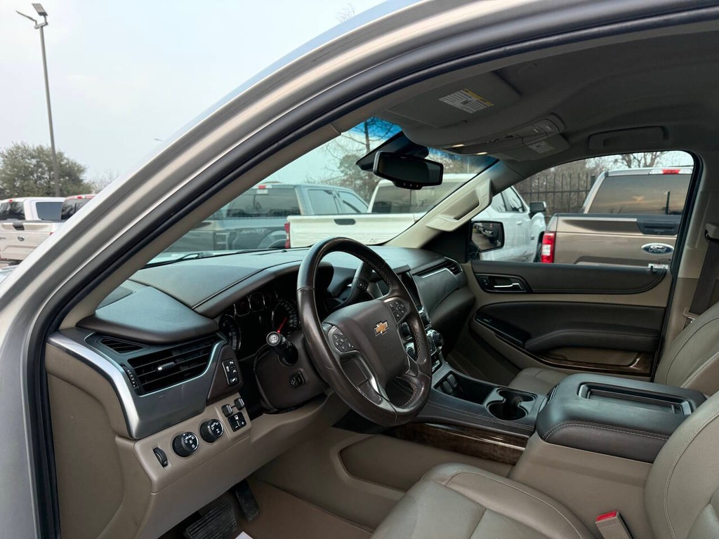 Chevrolet Tahoe Vehicle Full-screen Gallery Image 06