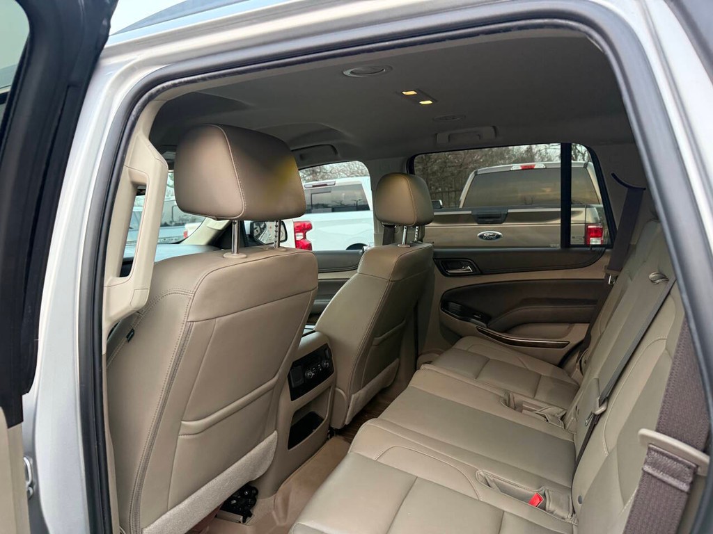 Chevrolet Tahoe Vehicle Full-screen Gallery Image 12