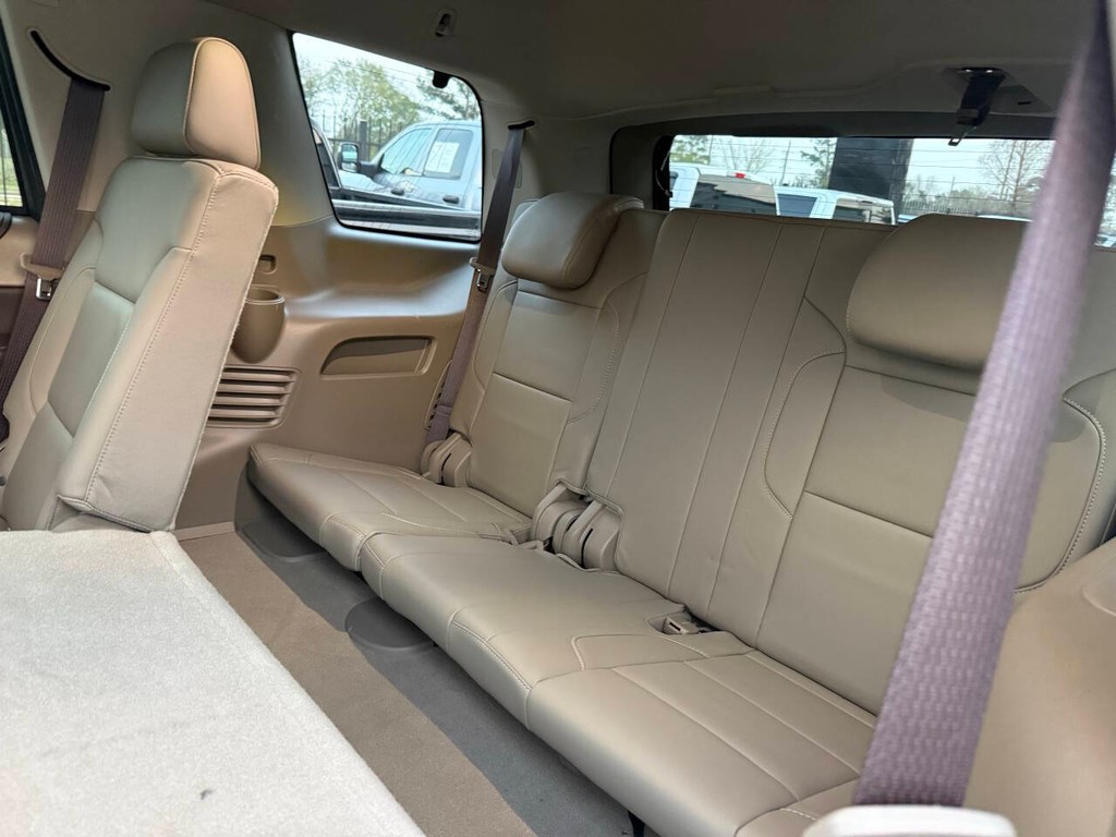 Chevrolet Tahoe Vehicle Full-screen Gallery Image 14