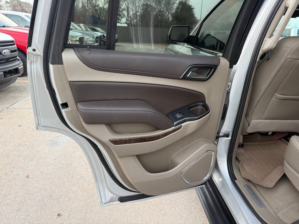 Chevrolet Tahoe Vehicle Full-screen Gallery Image 15