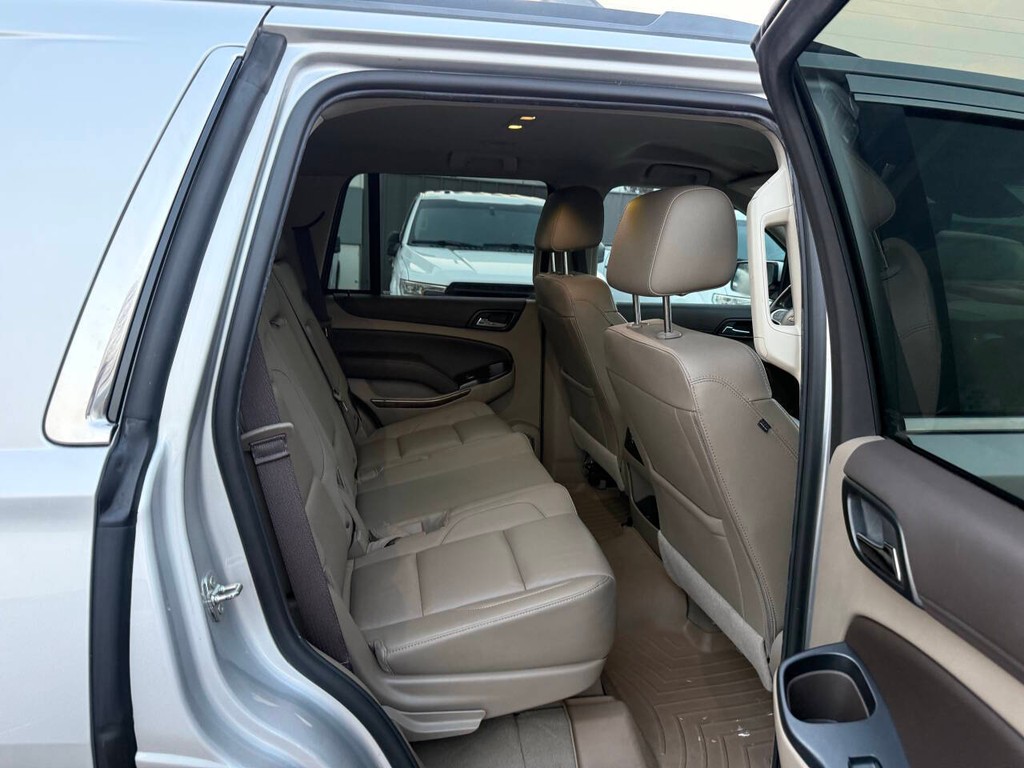 Chevrolet Tahoe Vehicle Full-screen Gallery Image 16