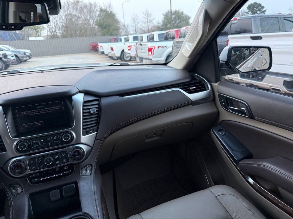 Chevrolet Tahoe Vehicle Full-screen Gallery Image 22