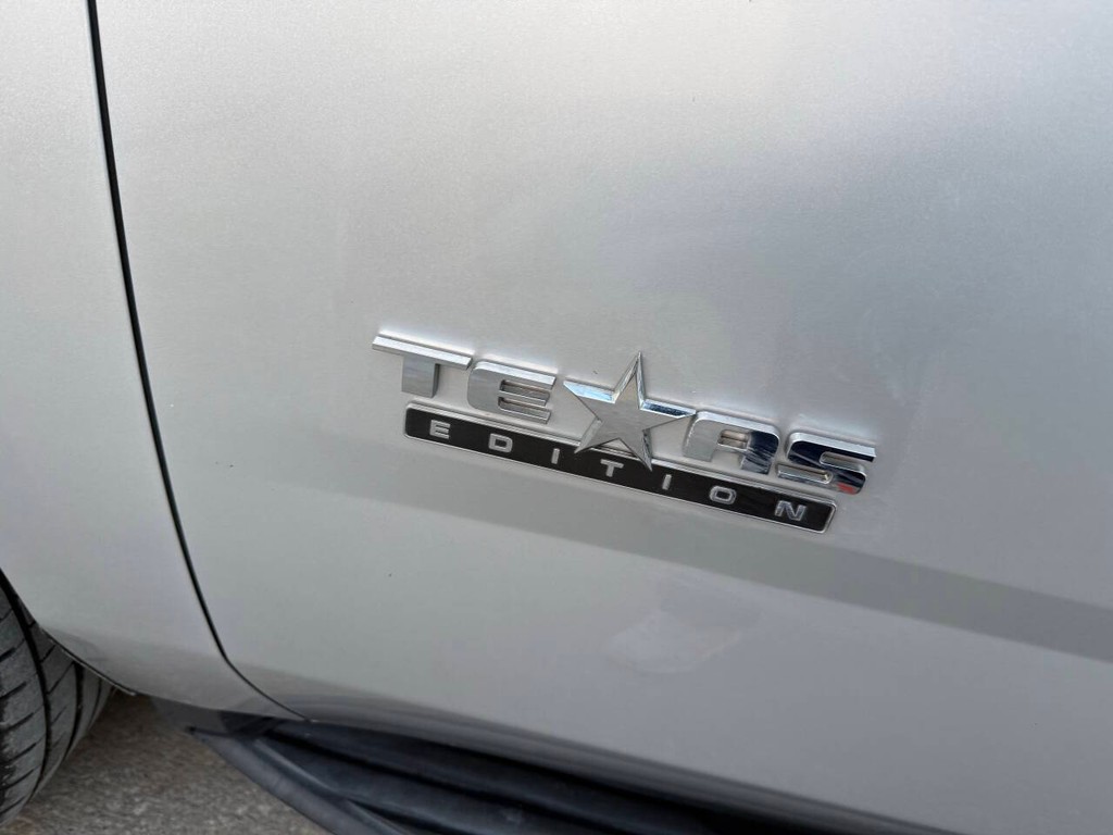 Chevrolet Tahoe Vehicle Full-screen Gallery Image 36