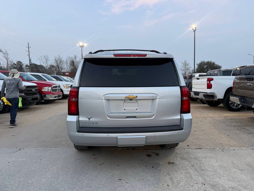 Chevrolet Tahoe Vehicle Full-screen Gallery Image 39