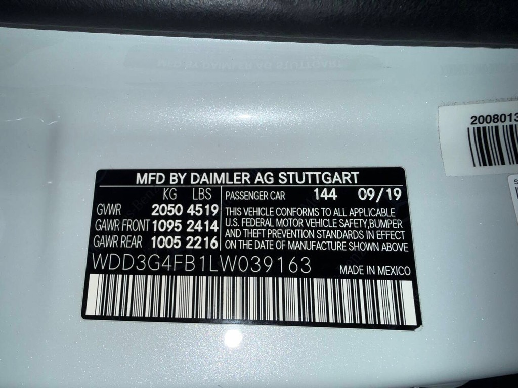 Mercedes-Benz A-Class Vehicle Full-screen Gallery Image 34