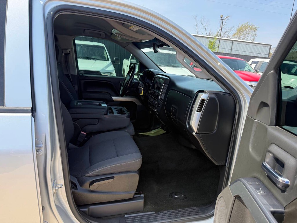 Chevrolet Silverado 1500 Vehicle Full-screen Gallery Image 10