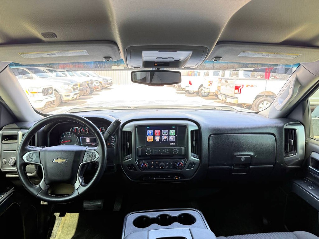 Chevrolet Silverado 1500 Vehicle Full-screen Gallery Image 17