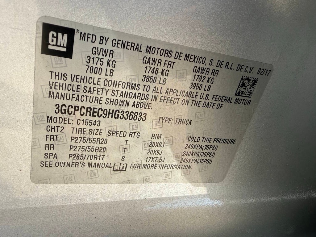 Chevrolet Silverado 1500 Vehicle Full-screen Gallery Image 33