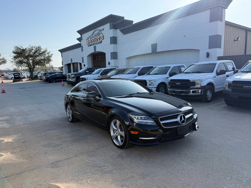 Mercedes-Benz CLS-Class Vehicle Full-screen Gallery Image 02