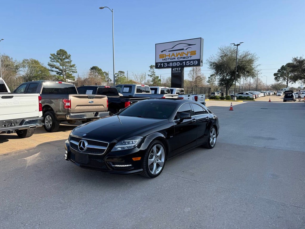 Mercedes-Benz CLS-Class Vehicle Full-screen Gallery Image 03