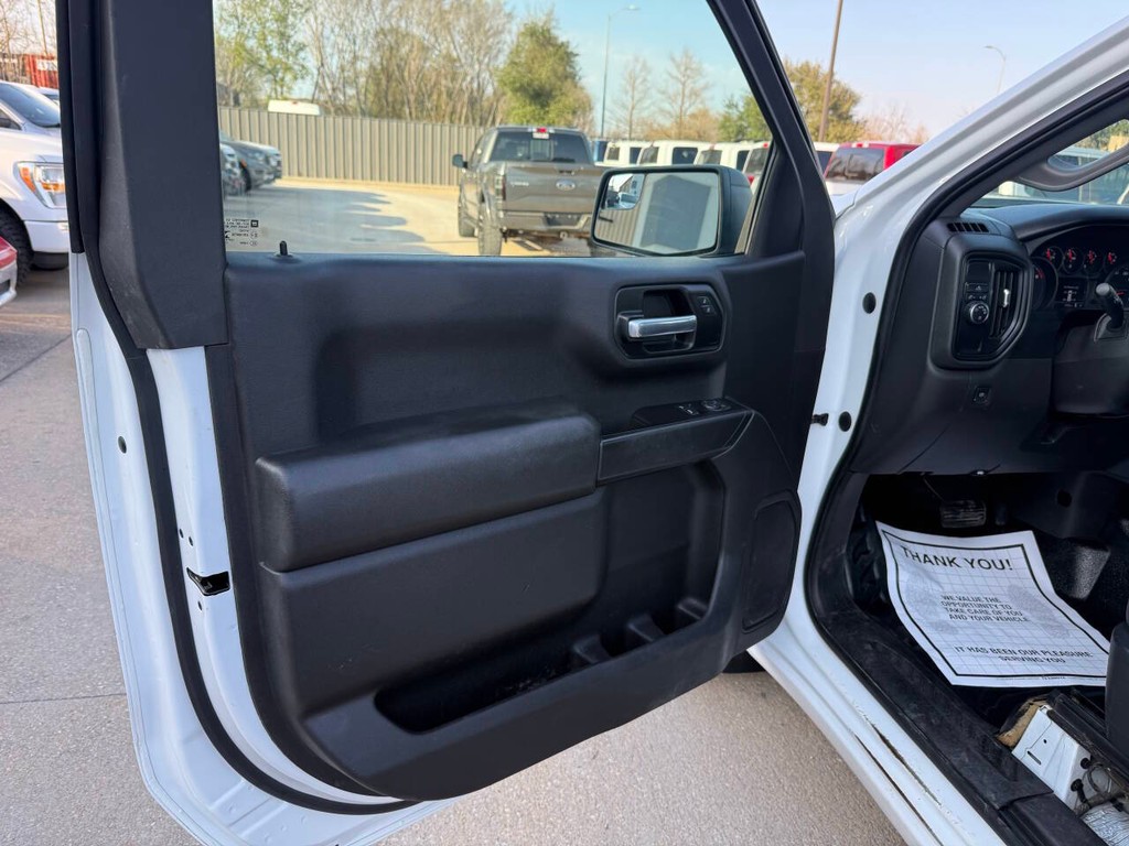 Chevrolet Silverado 1500 Vehicle Full-screen Gallery Image 08