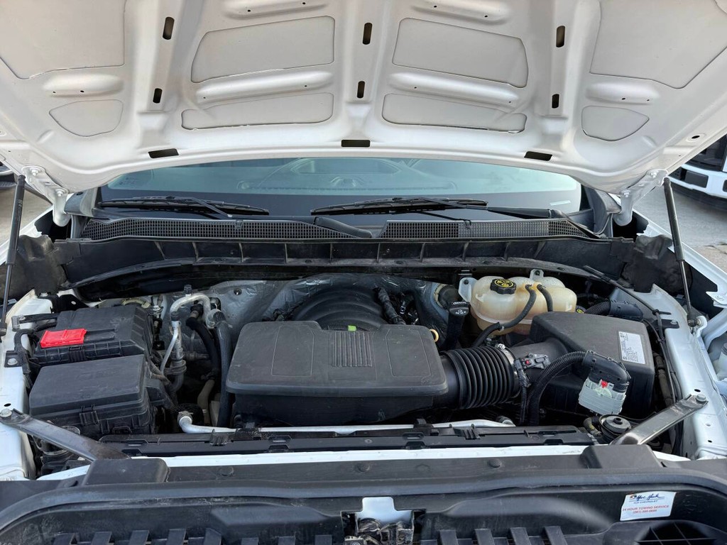 Chevrolet Silverado 1500 Vehicle Full-screen Gallery Image 28