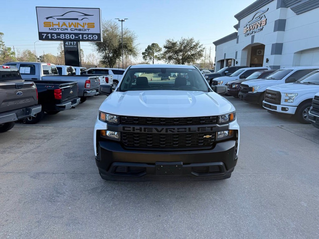 Chevrolet Silverado 1500 Vehicle Full-screen Gallery Image 32